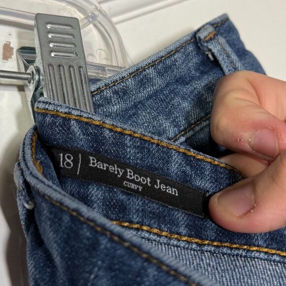 Talbots Barely Boot Jeans Curvy Size 18 Blue Wash Denim Bootcut - Picture 7 of 8